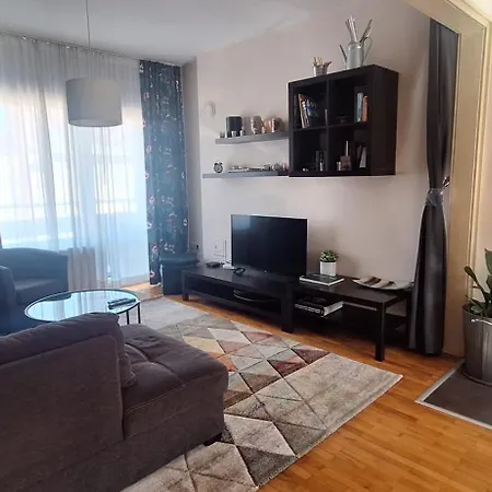 Sunny Apartment *