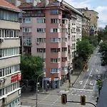 Sunny Apartment Sofia